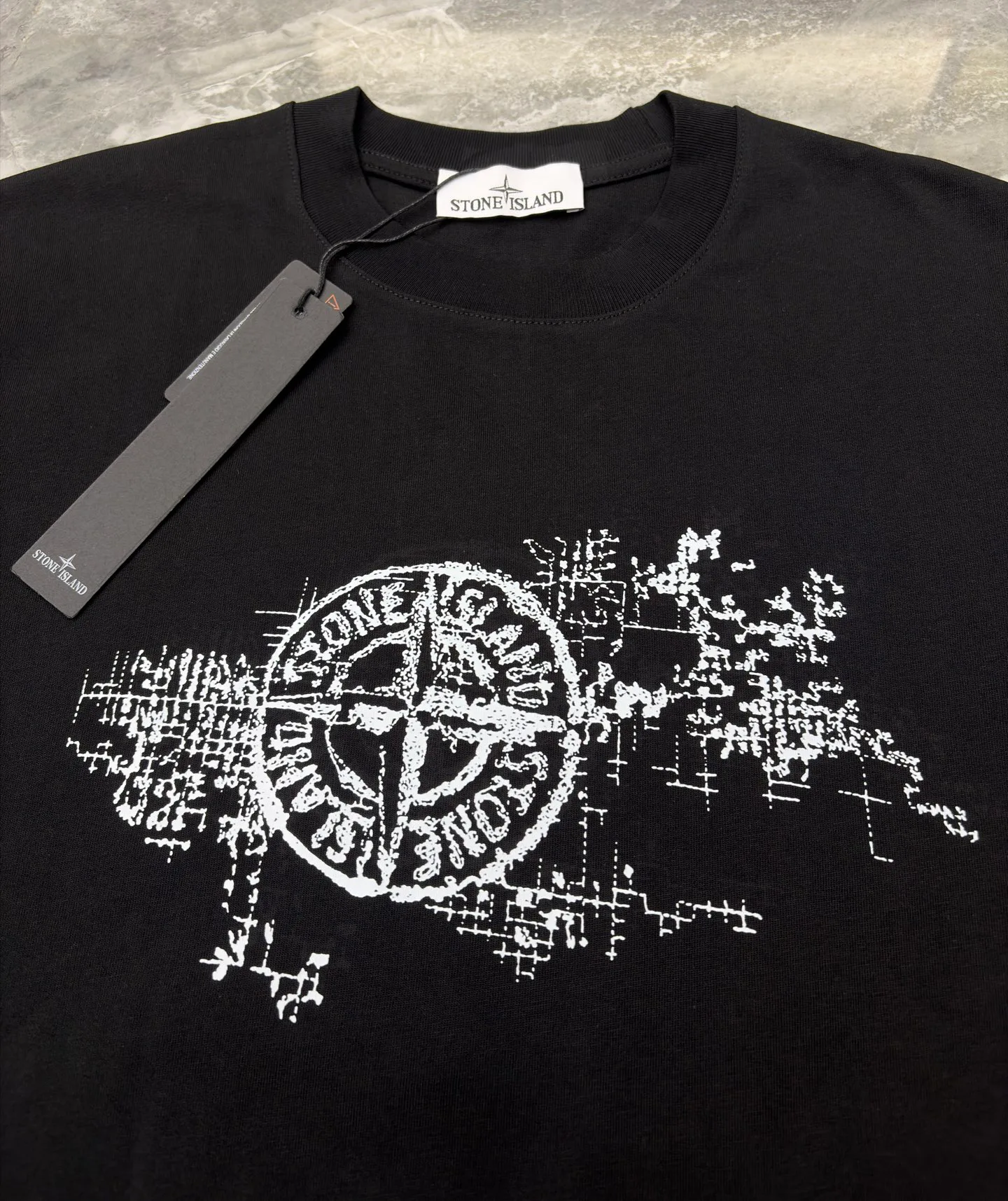 Футболки Женские Stone Island 11424385