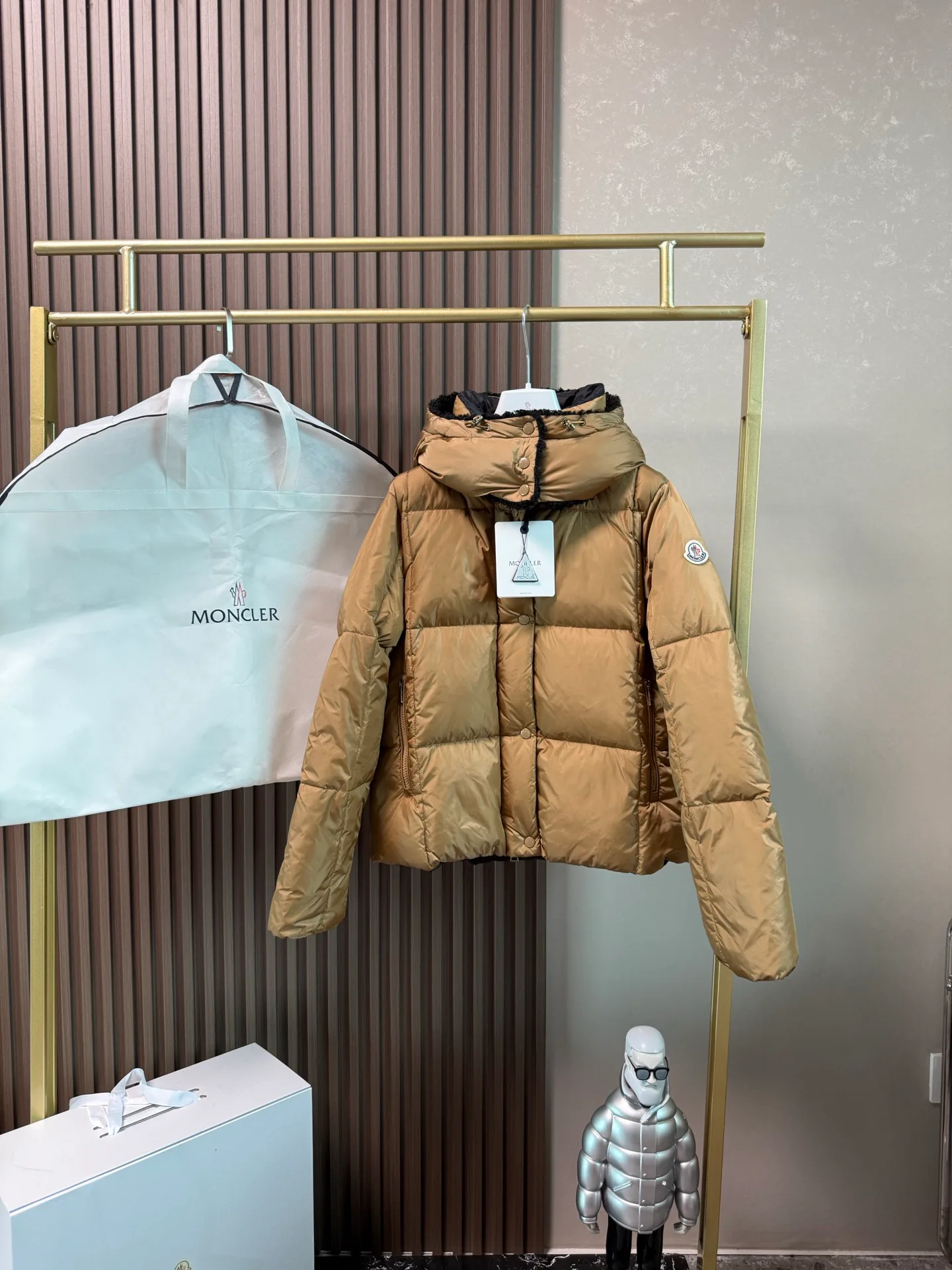 Куртки И Пуховики Женские Moncler 18825234