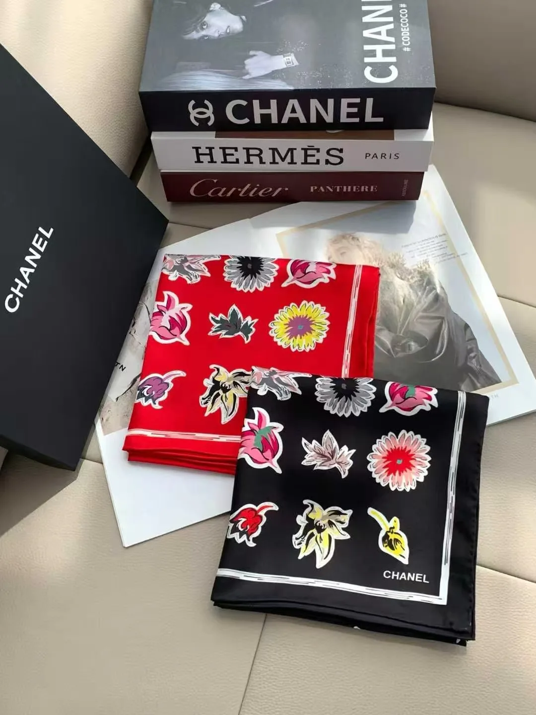 Платки Chanel 18222539