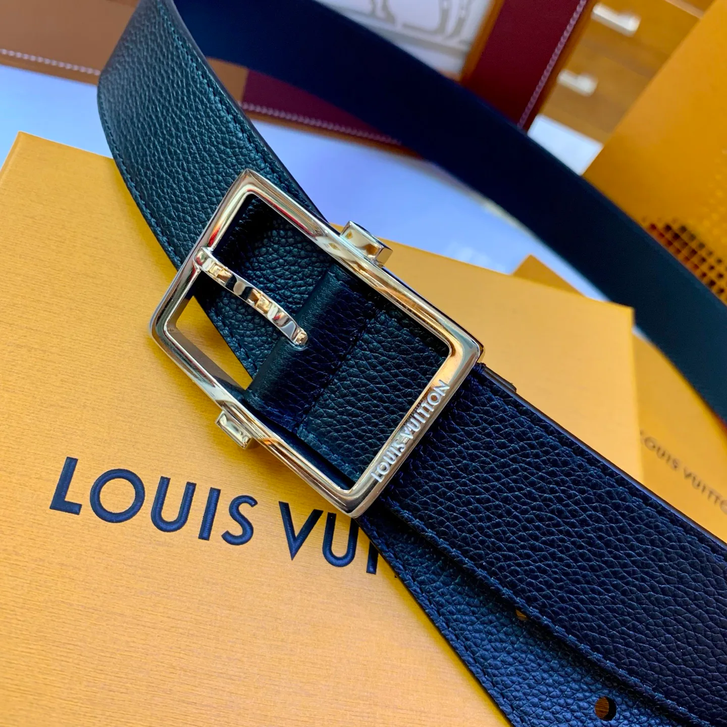Ремни Louis Vuitton 17682169