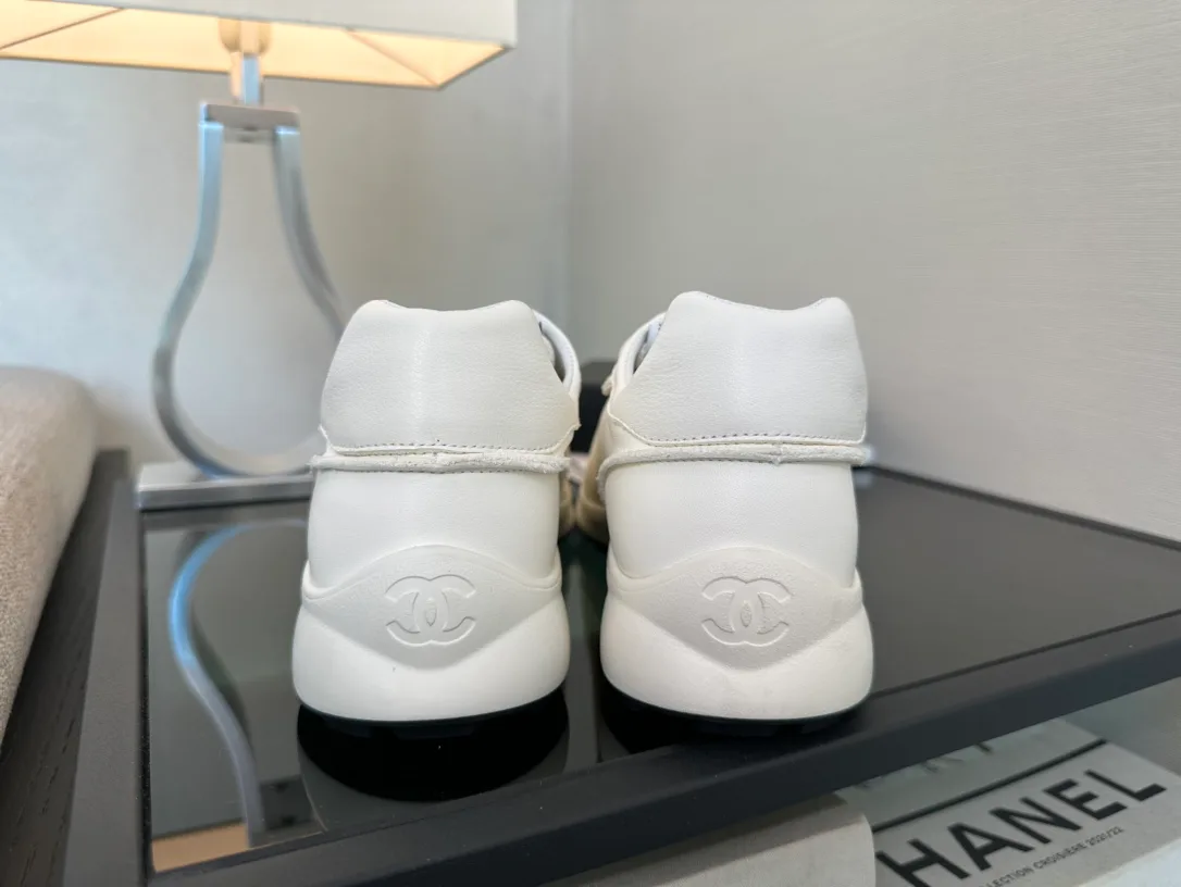 Кроссовки Женские Chanel 18450627