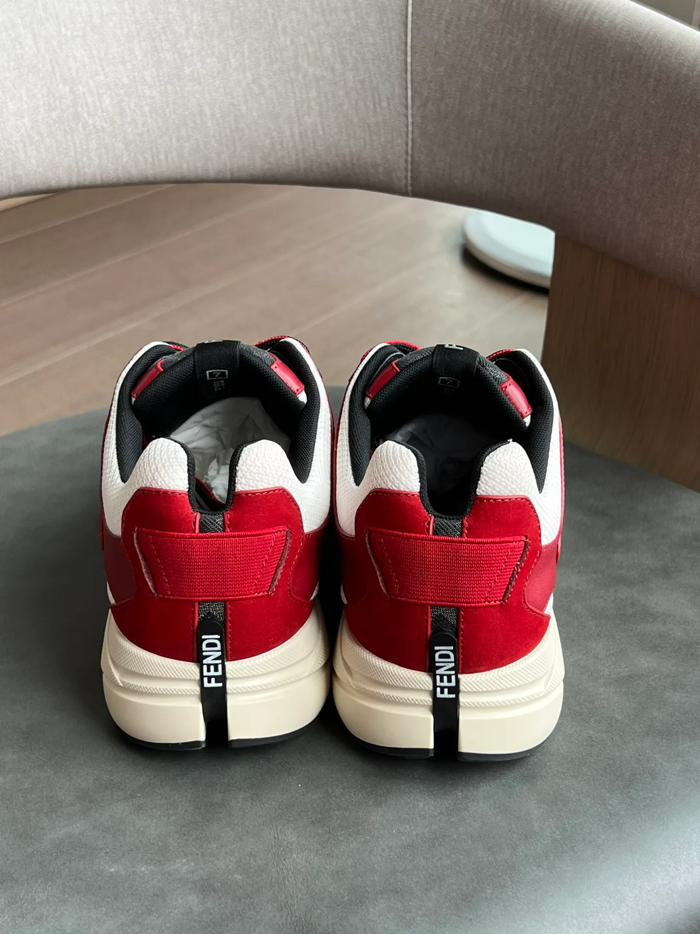 Кроссовки Женские Fendi 353523