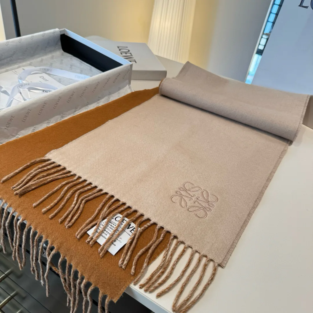 Шарфы Loewe 1420233