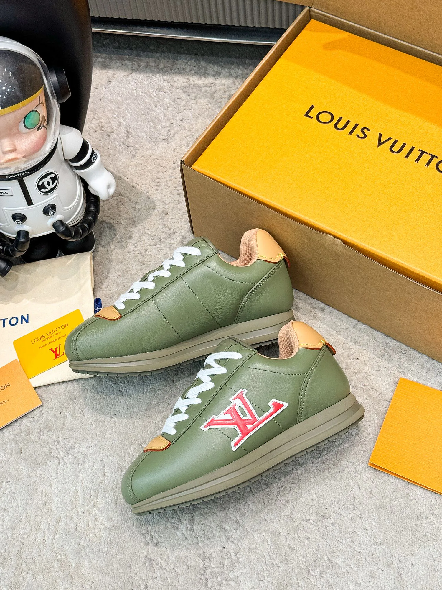 Кроссовки Женские Louis Vuitton 262256