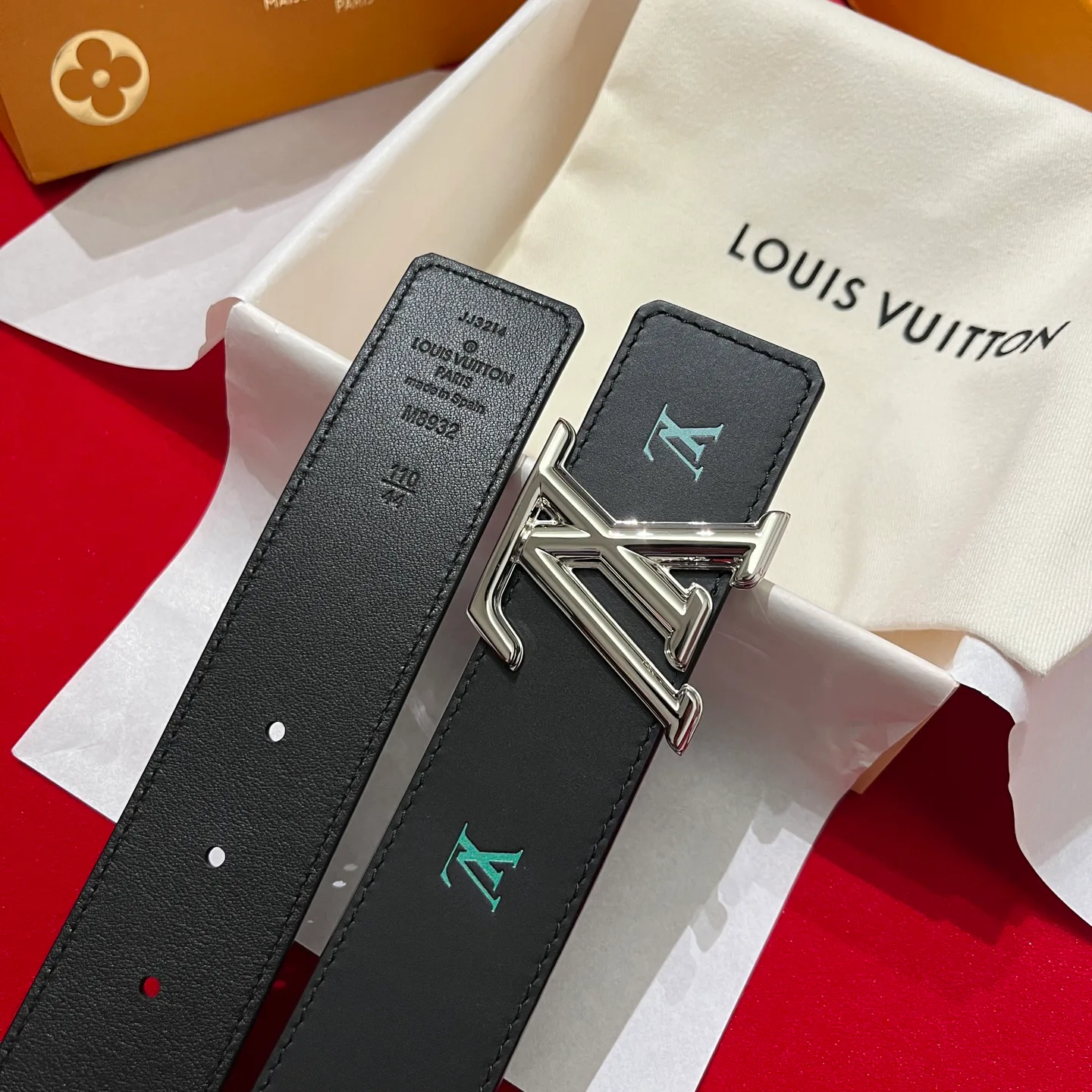 Ремни Louis Vuitton 17645337