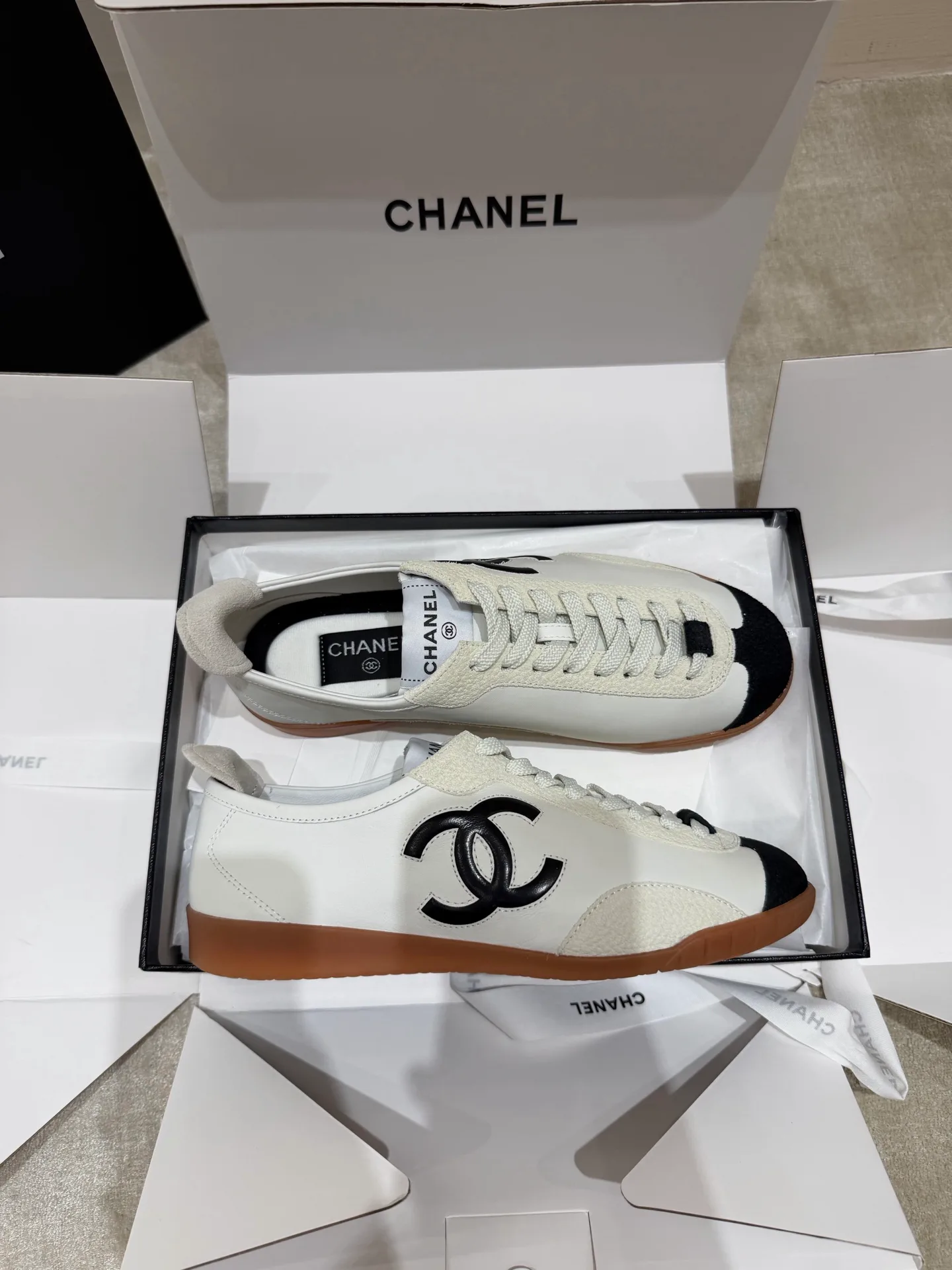 Кроссовки Женские Chanel 11685935