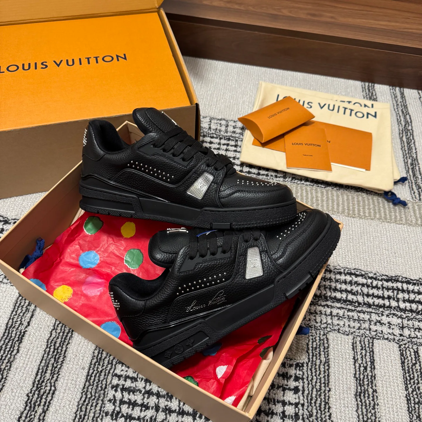 Кроссовки Женские Louis Vuitton 1546813