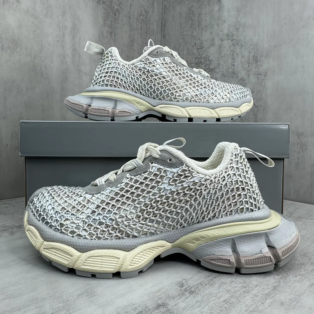 Кроссовки Женские Balenciaga 11705473