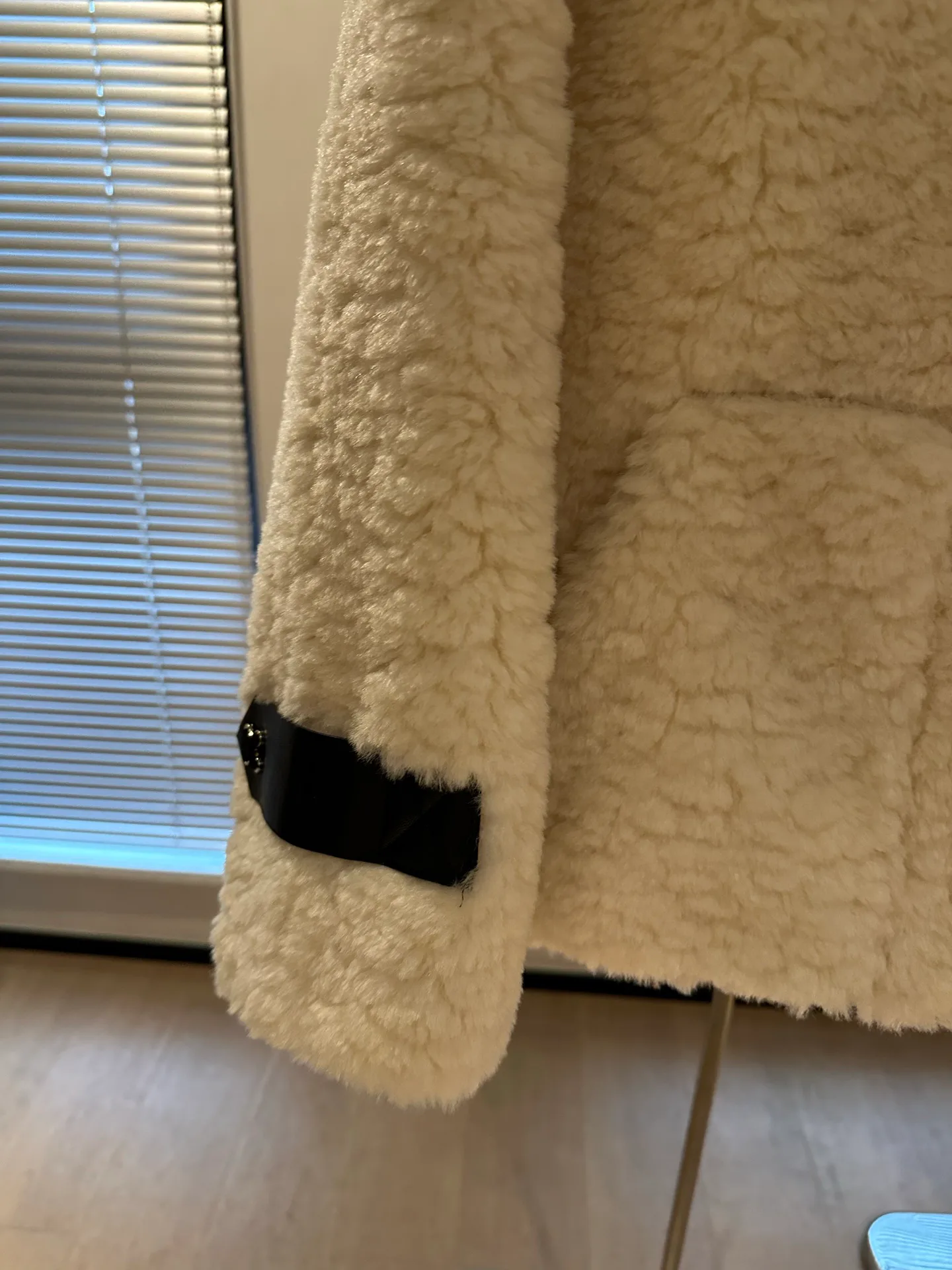 Шубы Женские Fendi 11425385