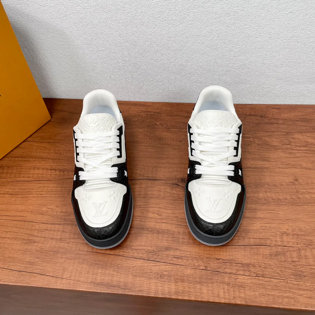 Кроссовки Мужские Louis Vuitton 5892176