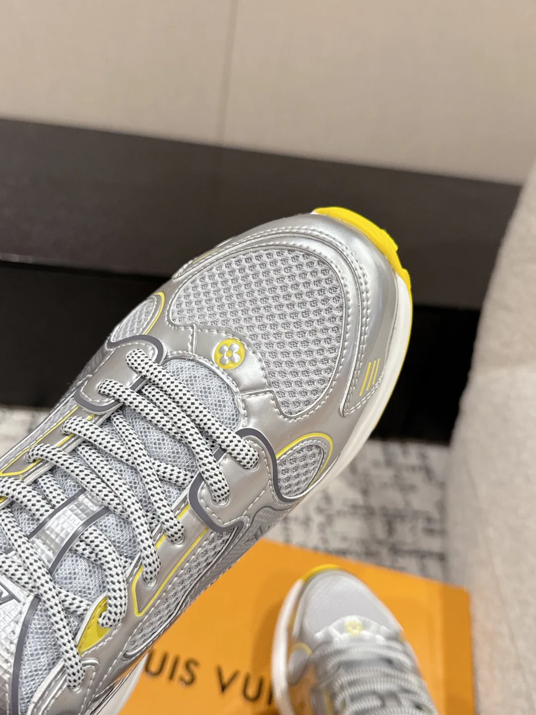 Кроссовки Женские Louis Vuitton 286124