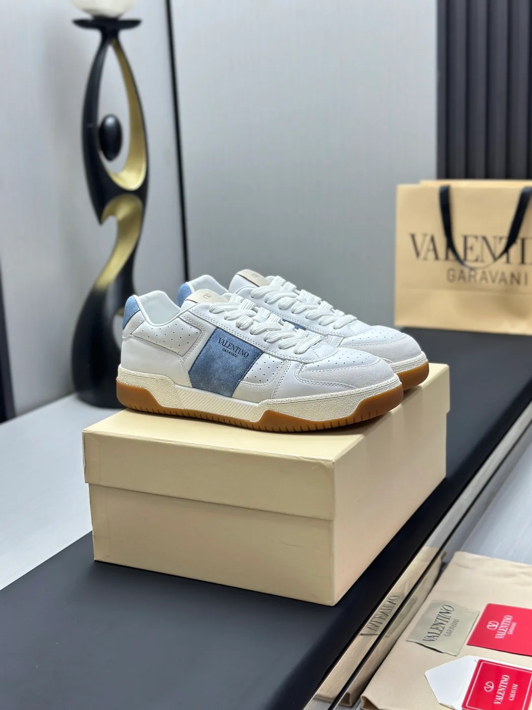 Кроссовки Женские Valentino 11707486