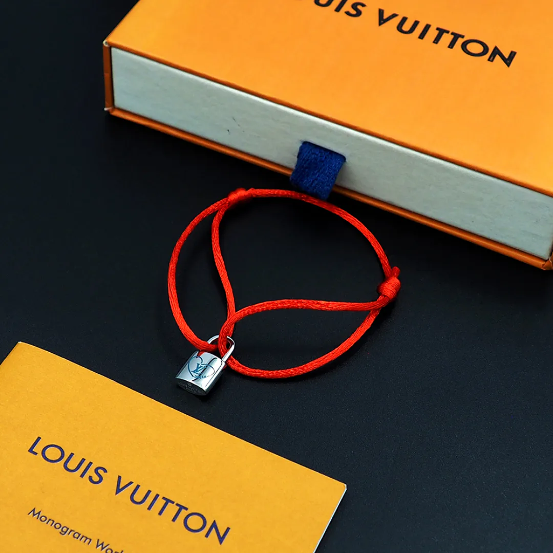 Бижутерия Louis Vuitton 82180