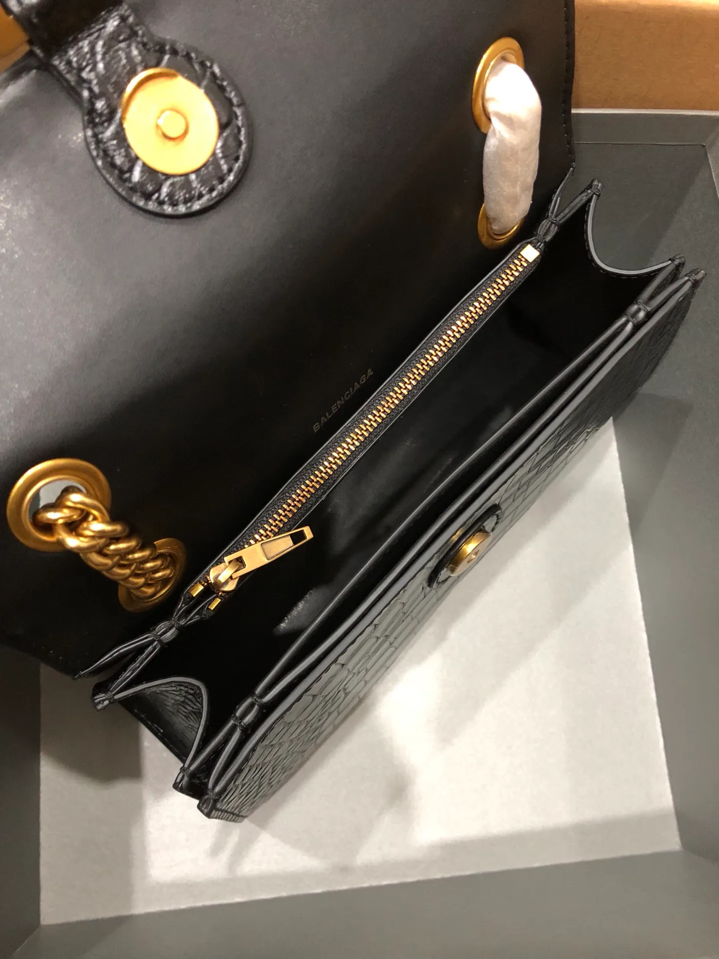 Сумки На Ремне Женские Balenciaga 217837