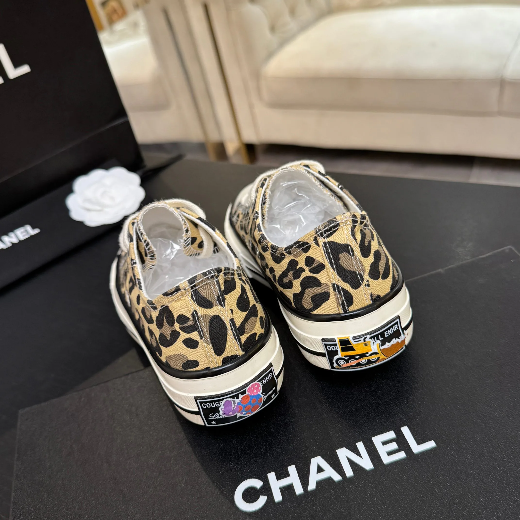 Кроссовки Женские Chanel 18062555