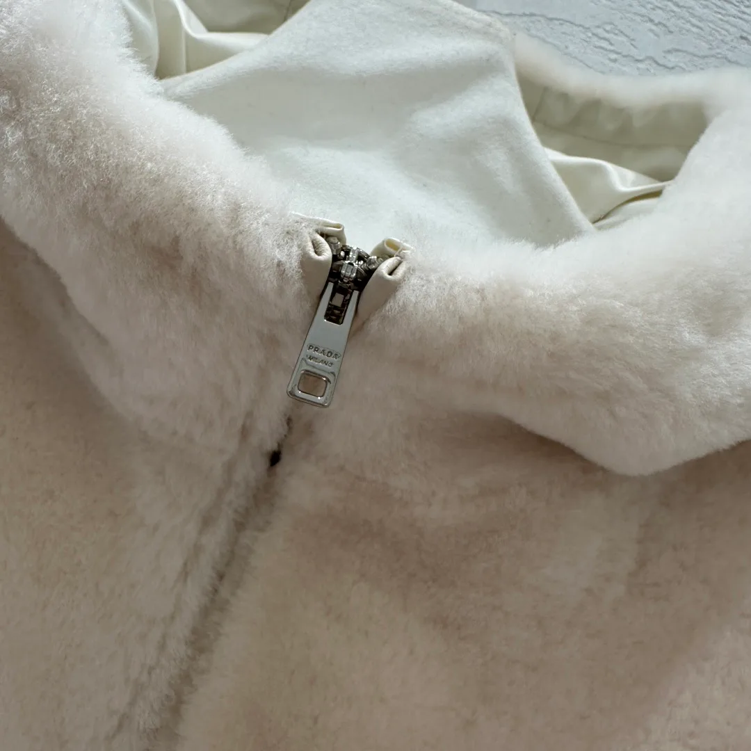 Куртки Женские Prada 68523