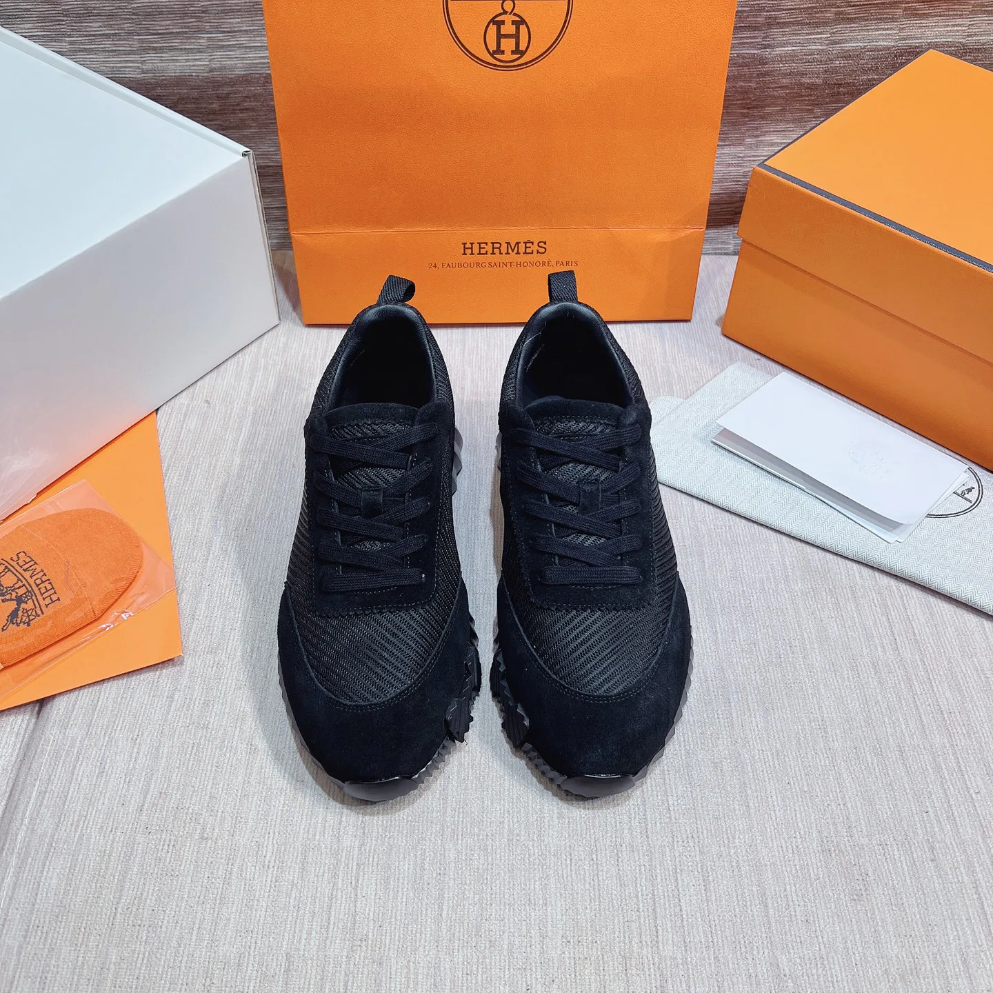 Кроссовки Женские Hermes 17749546