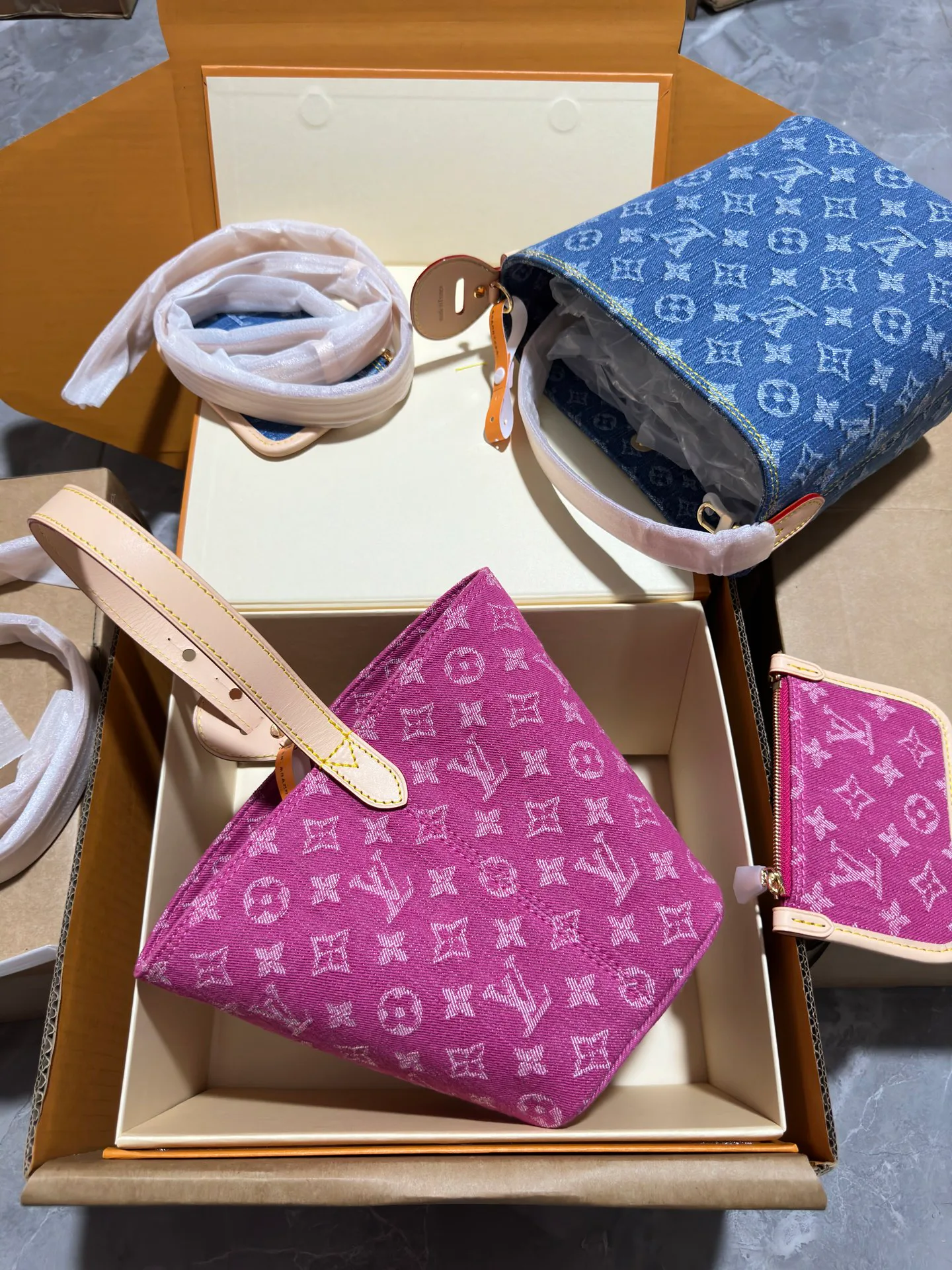 Классические Сумки Женские Louis Vuitton 12116453