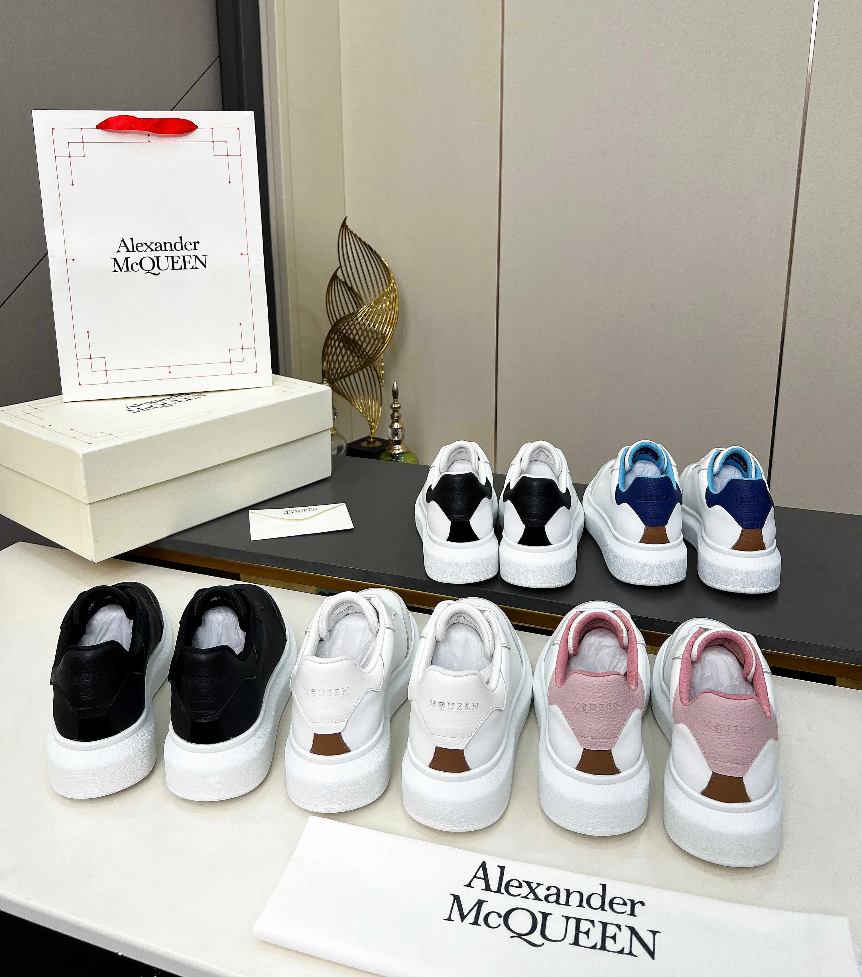 Кроссовки Женские Alexander Mcqueen 18740784