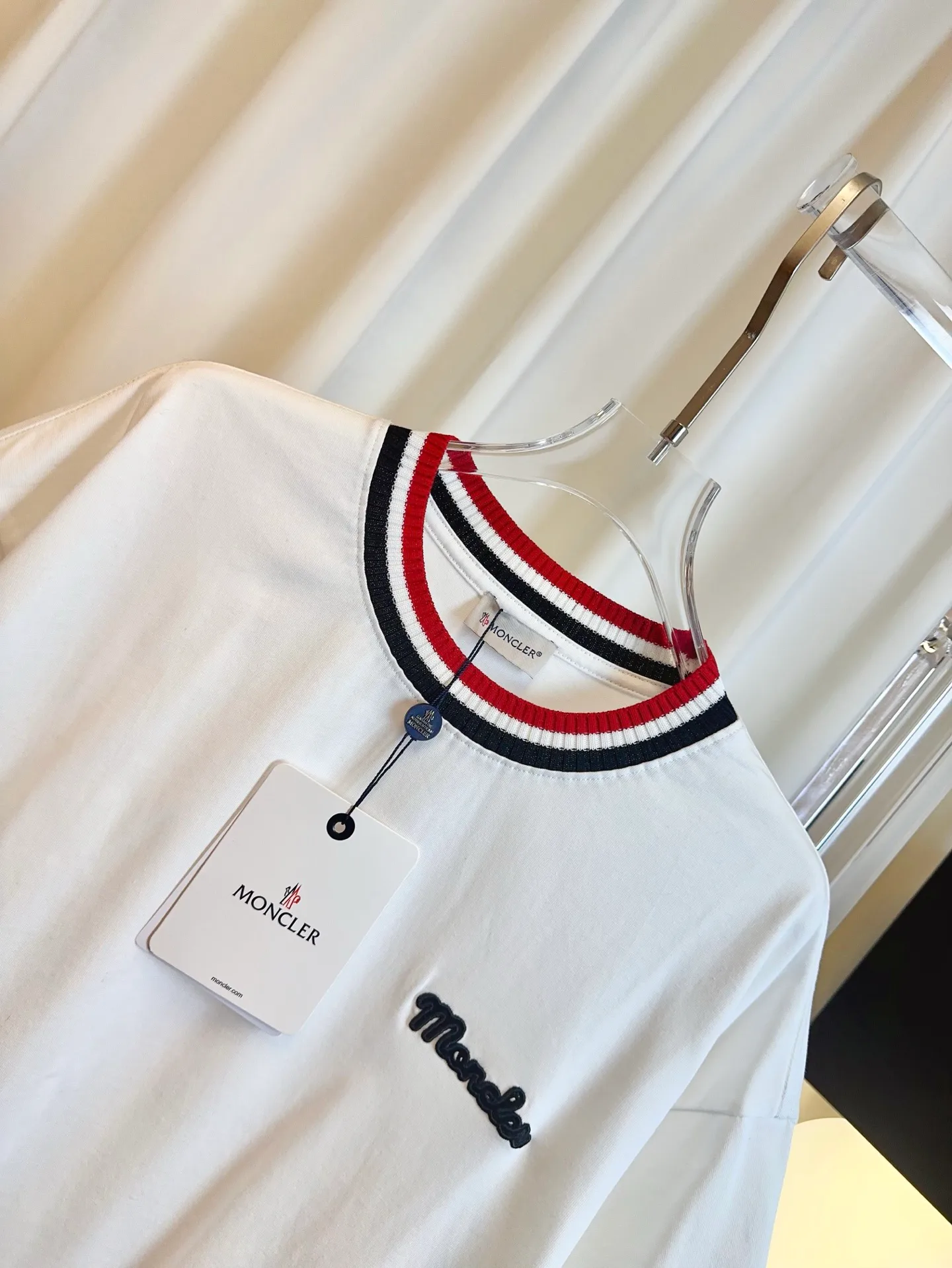 Футболки Женские Moncler 1058752