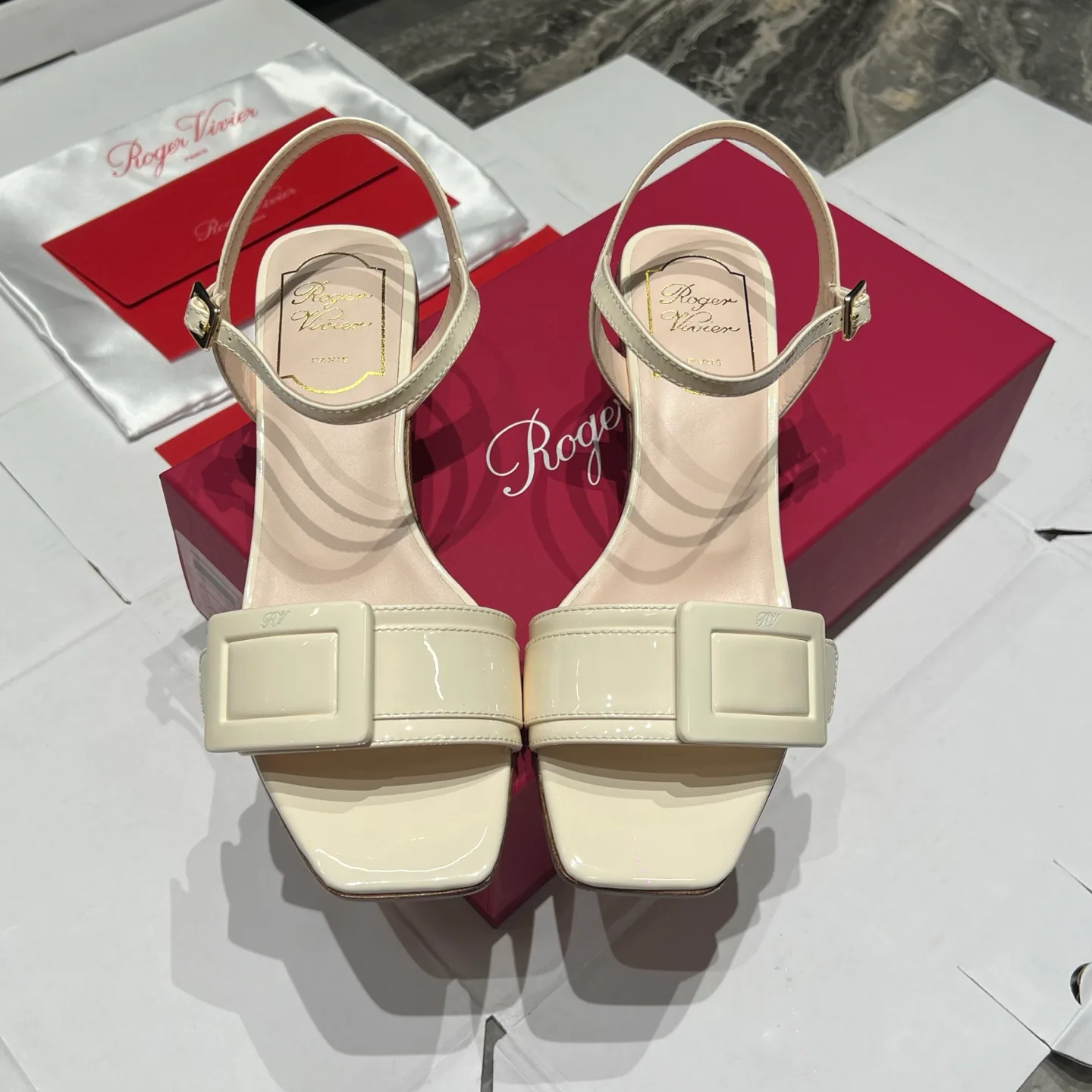 Босоножки Женские Roger Vivier 17291902