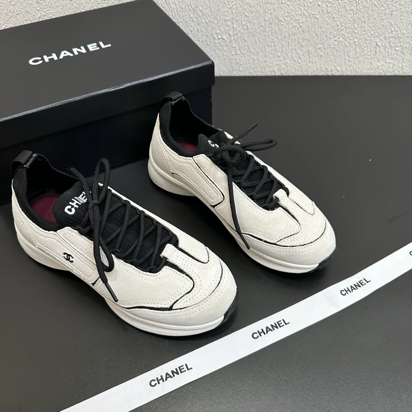 Кроссовки Женские Chanel 17934452