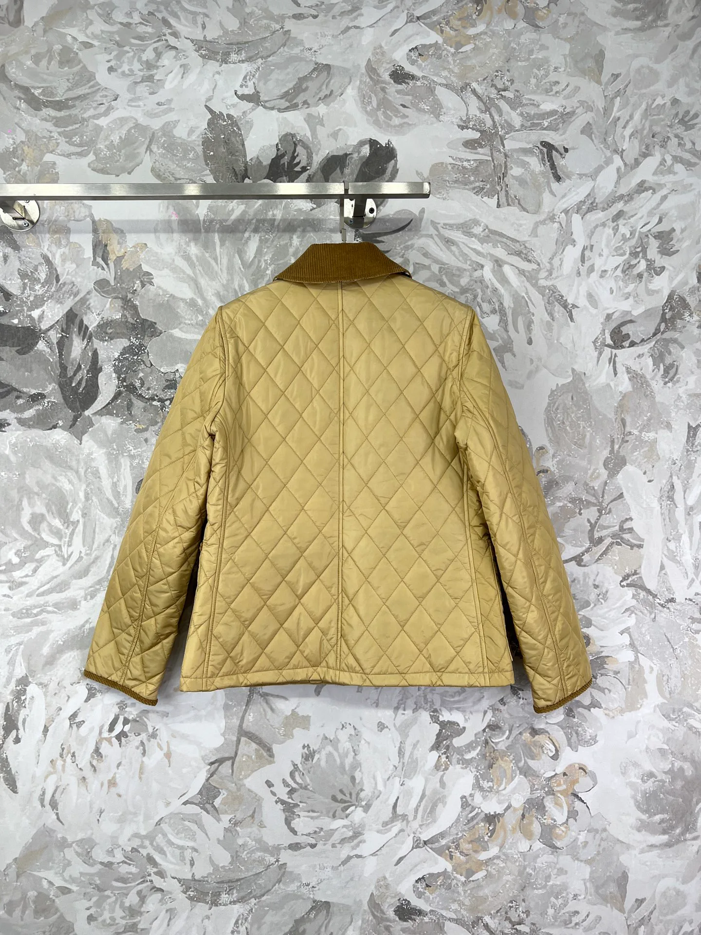 Куртки И Пуховики Женские Burberry 2260869