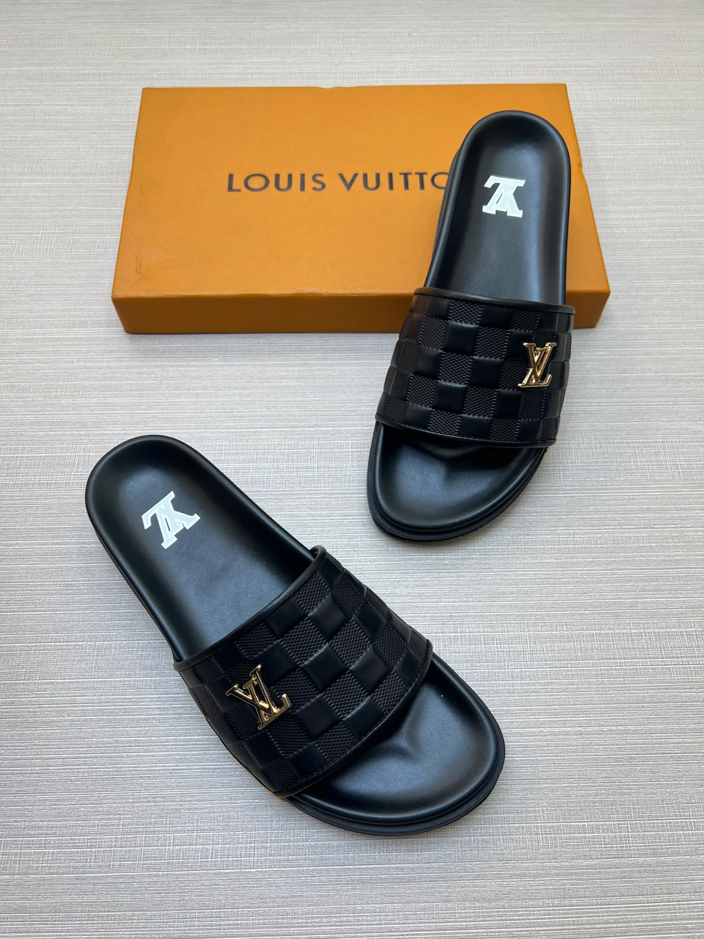 Шлепанцы Мужские Louis Vuitton 30513