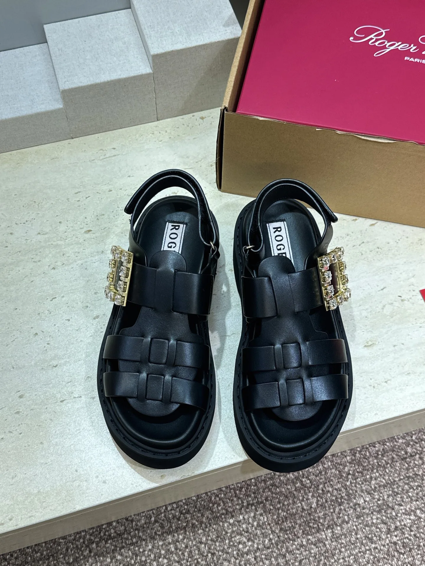 Босоножки Женские Roger Vivier 16910347