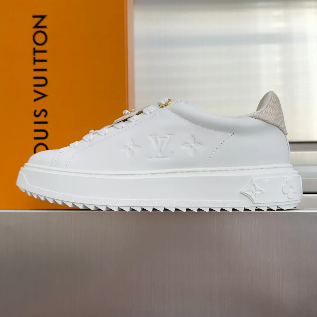 Кроссовки Женские Louis Vuitton 18845998