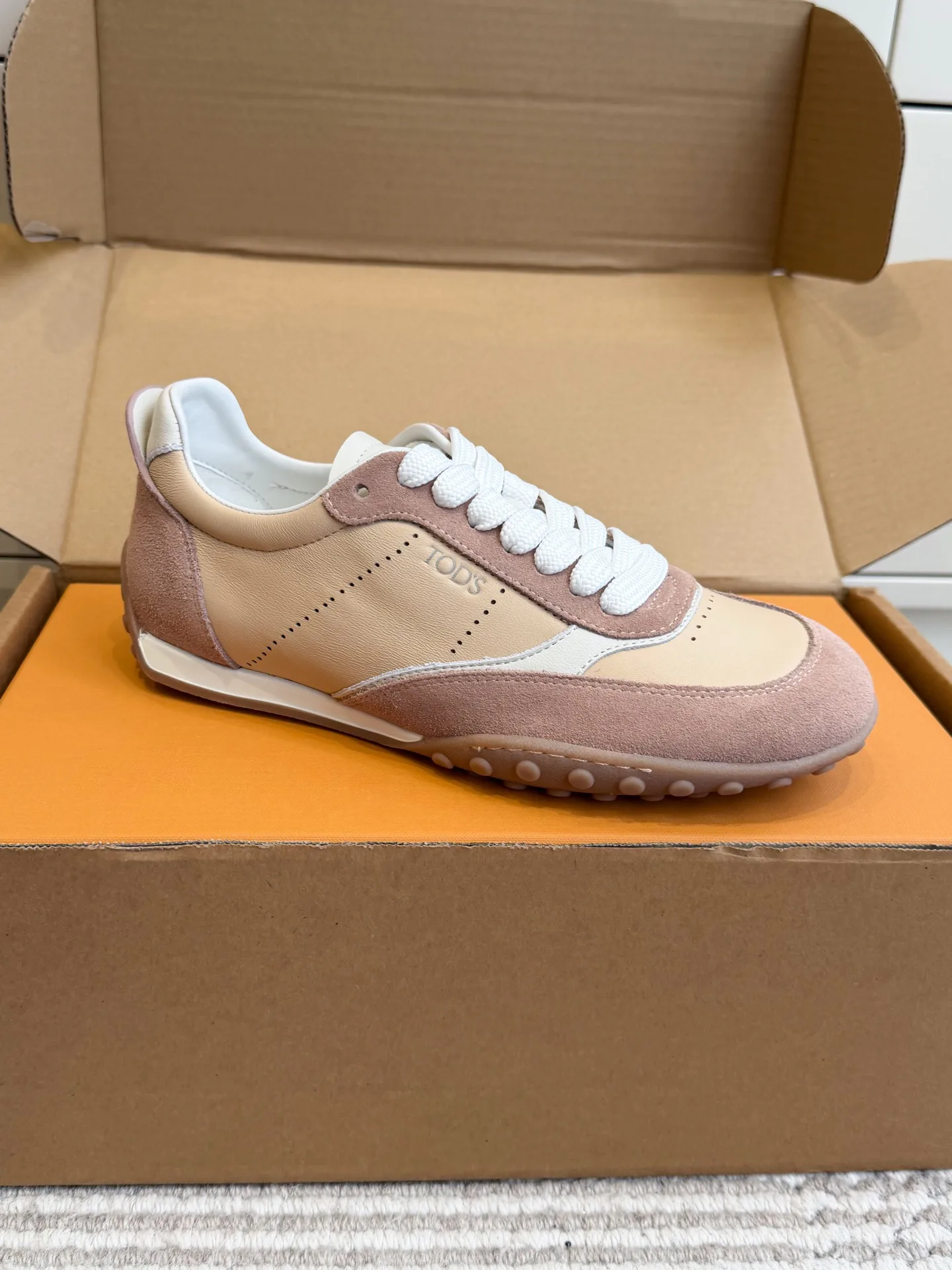 Кроссовки Женские Tod's 18360490