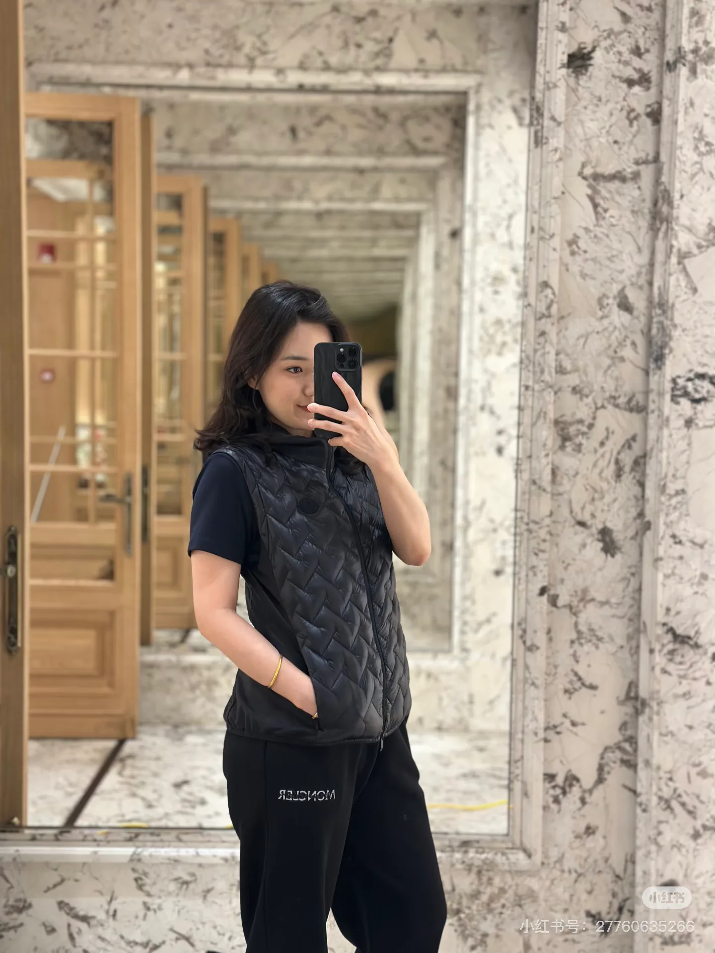 Куртки И Пуховики Женские Moncler 18044131