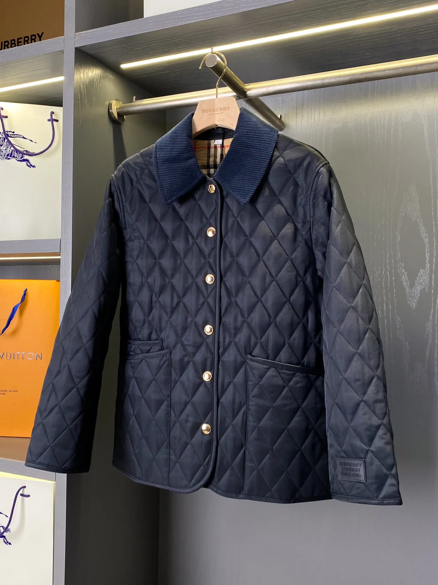 Куртки И Пуховики Женские Burberry 11672204