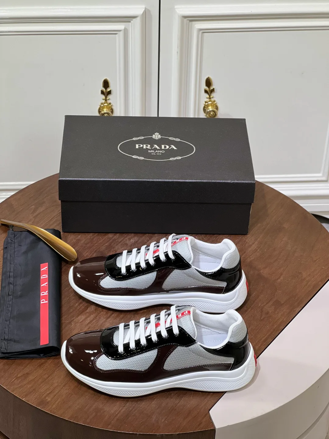Кроссовки Женские Prada 17682034