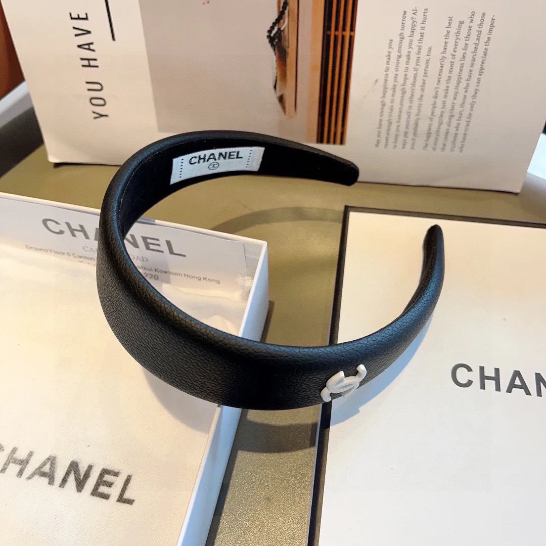 Головные Уборы Chanel 11469171