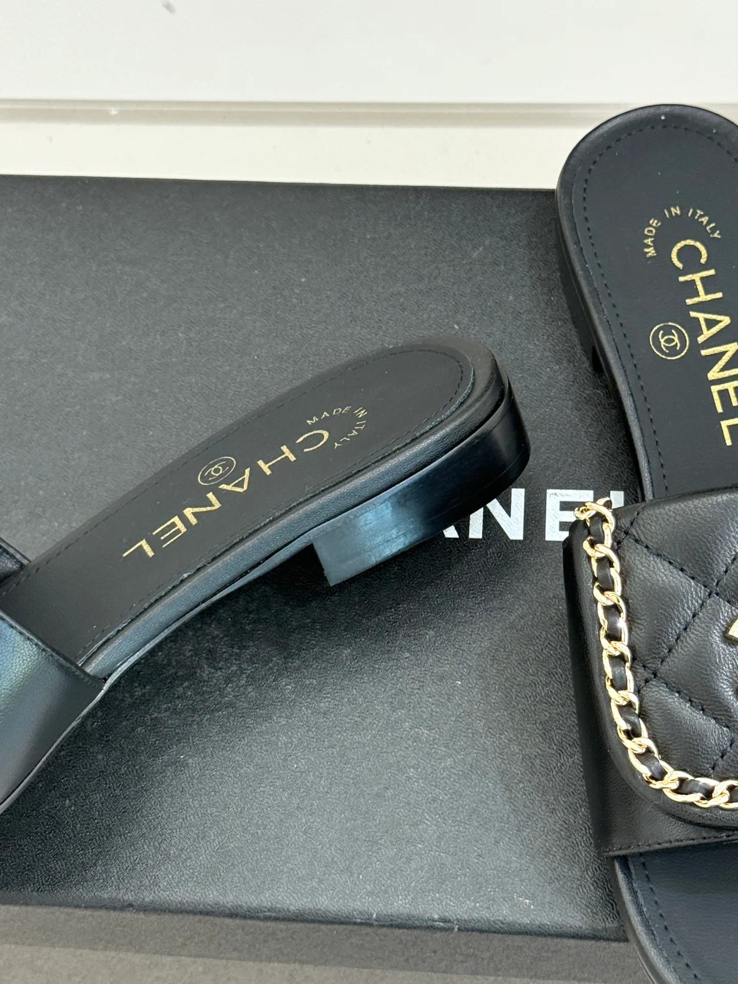 Шлепанцы Женские Chanel 1410477