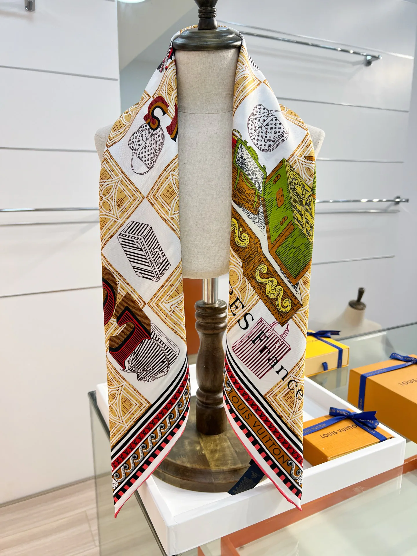 Платки Louis Vuitton 2578546