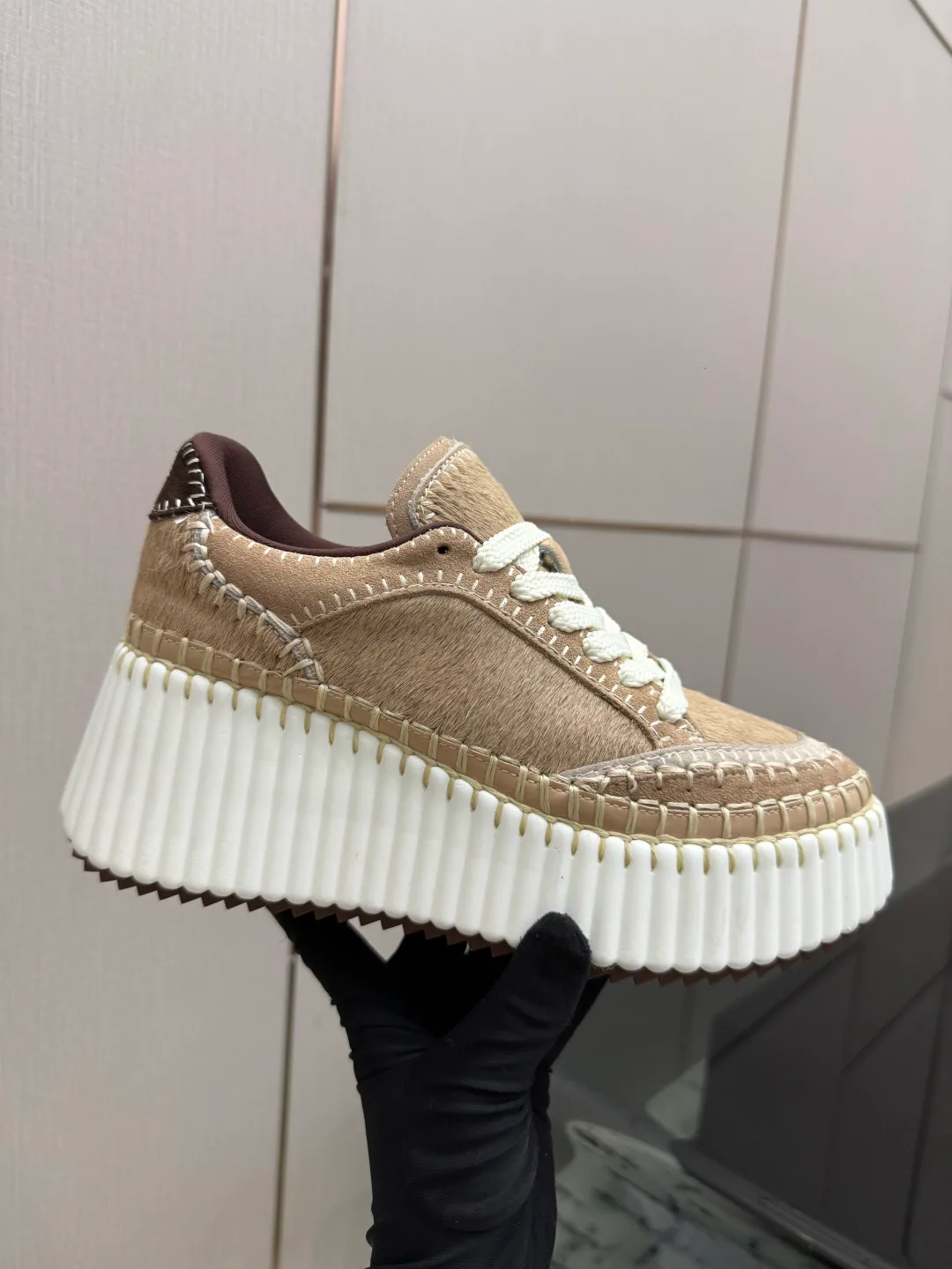 Кроссовки Женские Chloe 19336889
