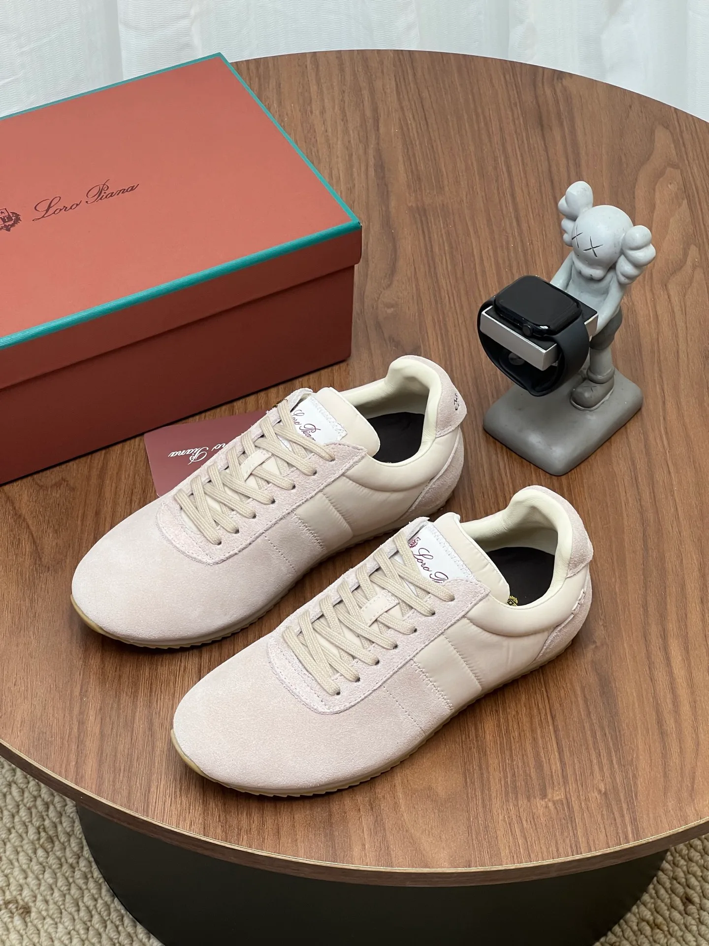 Кроссовки Женские Loro Piana 17787096