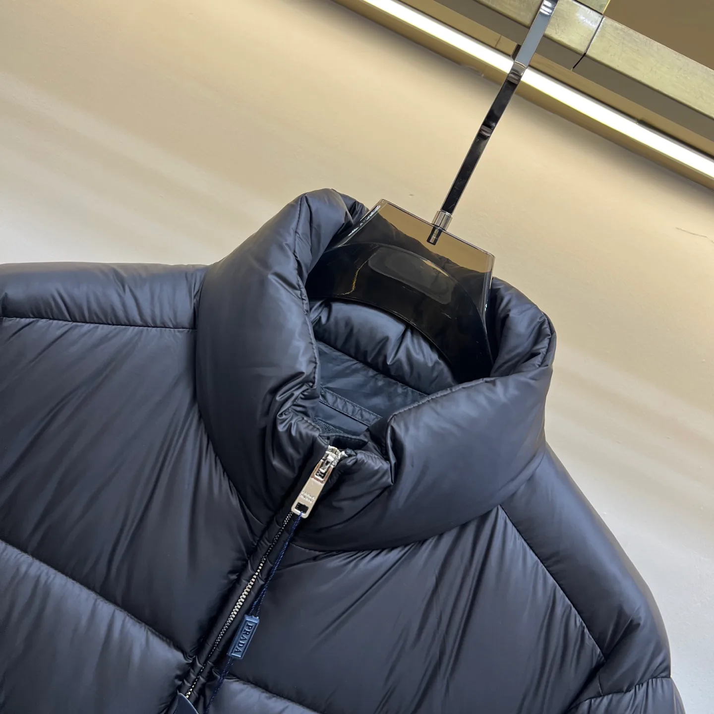 Куртки И Пуховики Женские Prada 844144