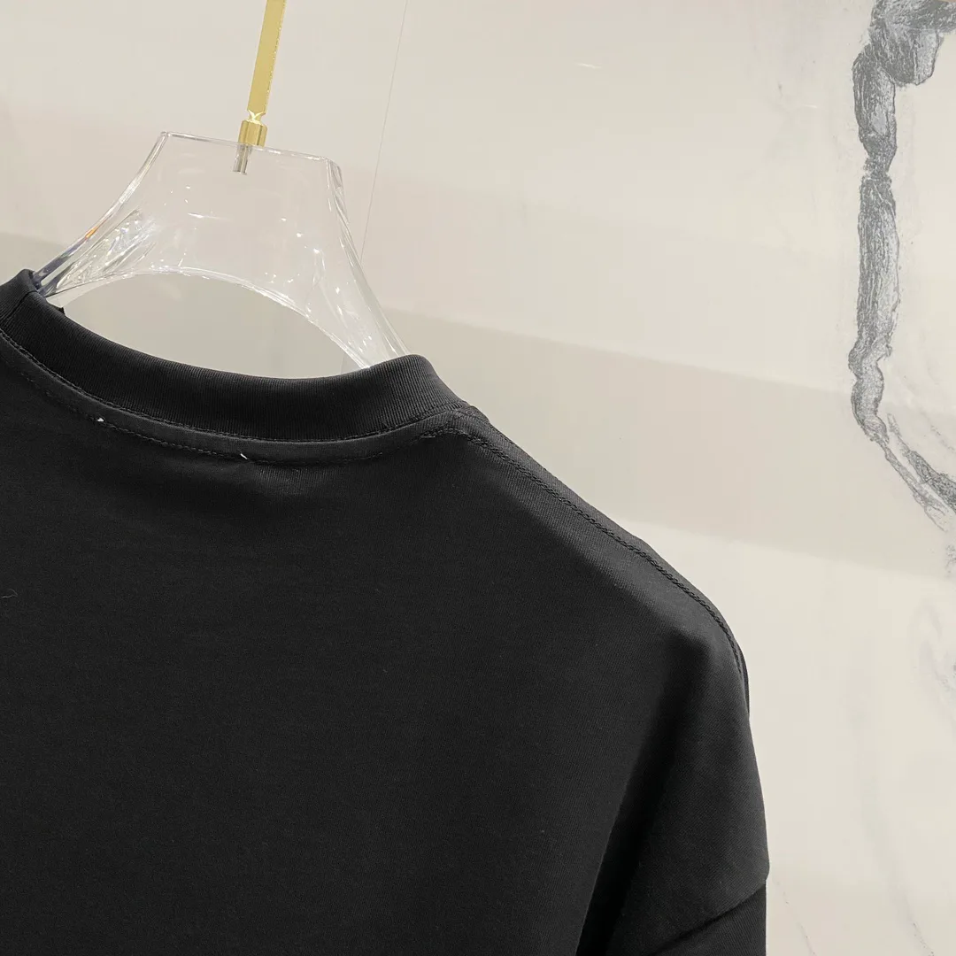 Футболки Женские Moschino 14404