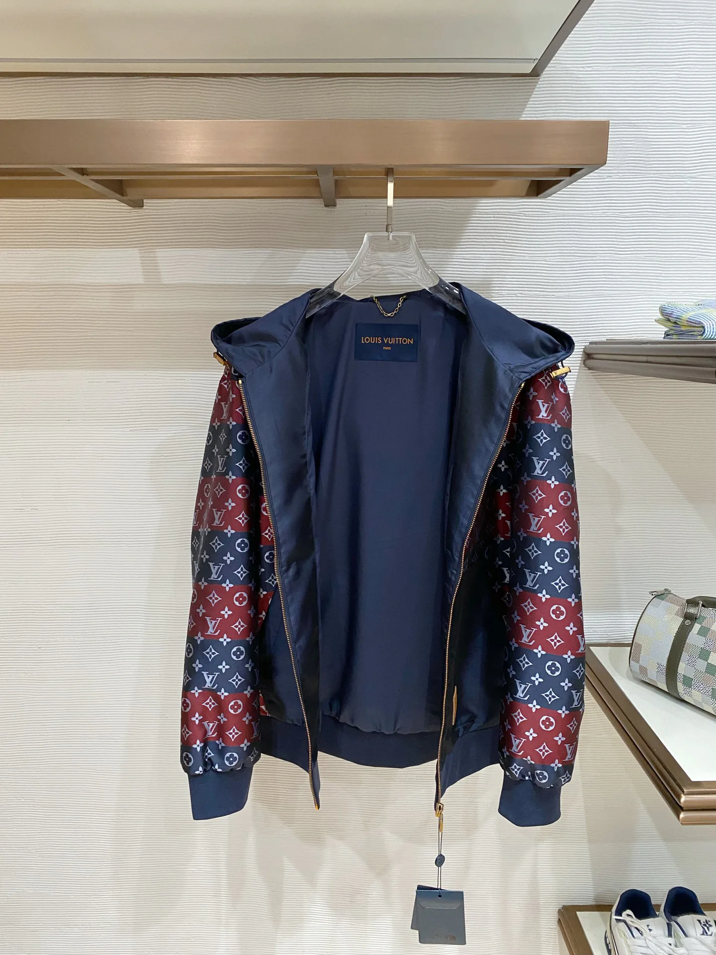 Куртки И Пуховики Мужские Louis Vuitton 2385908