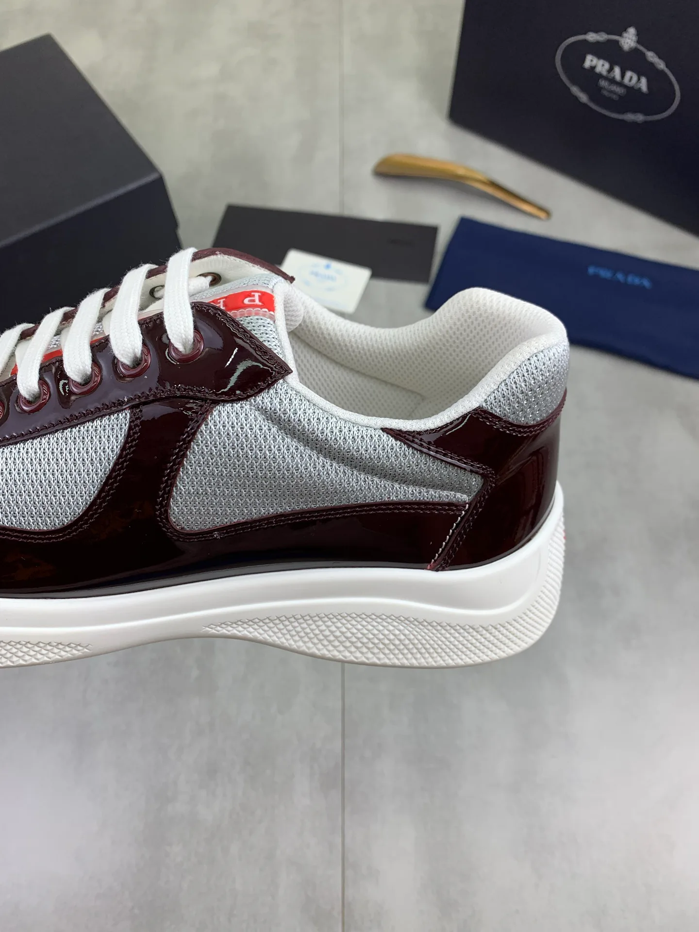 Кроссовки Женские Prada 18365203