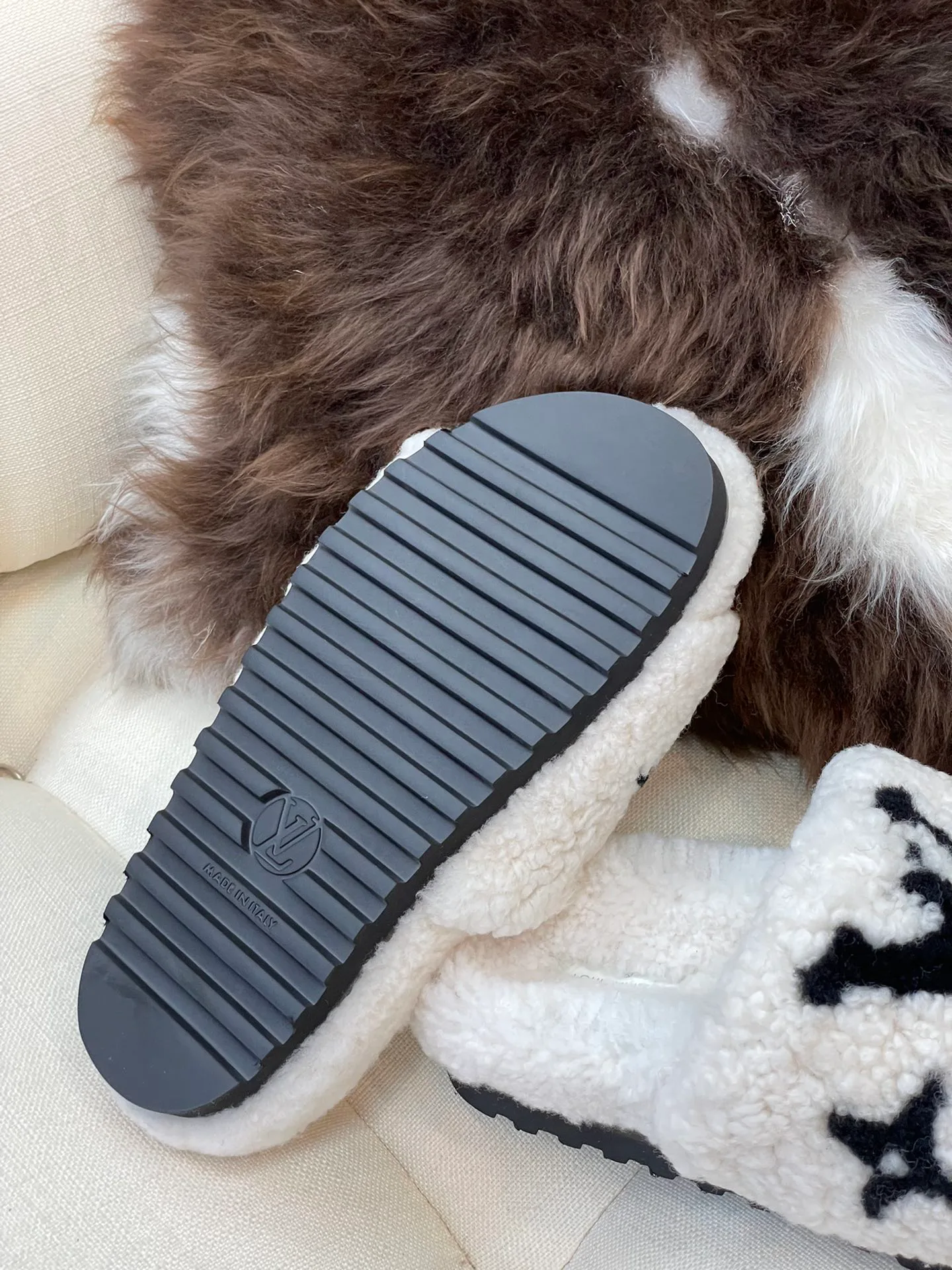 Тапочки Женские Louis Vuitton 138135