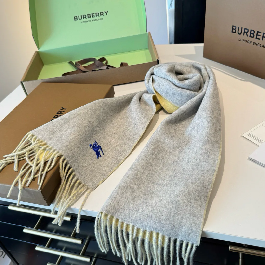 Шарфы Burberry 824017