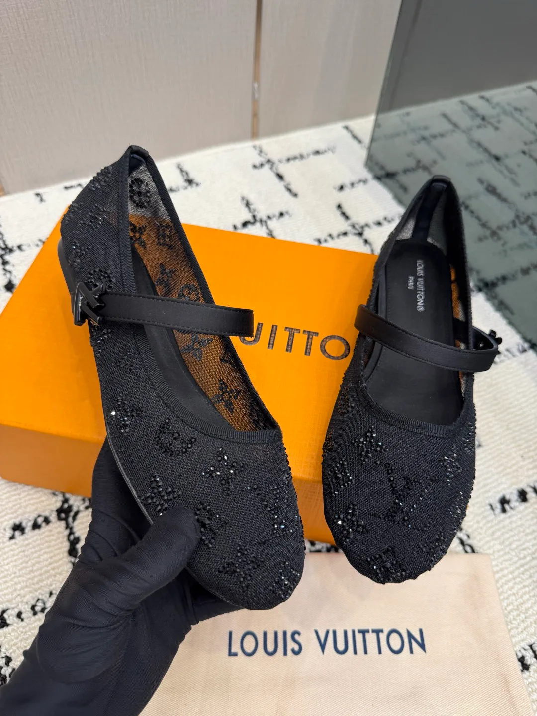 Балетки Женские Louis Vuitton 17947020