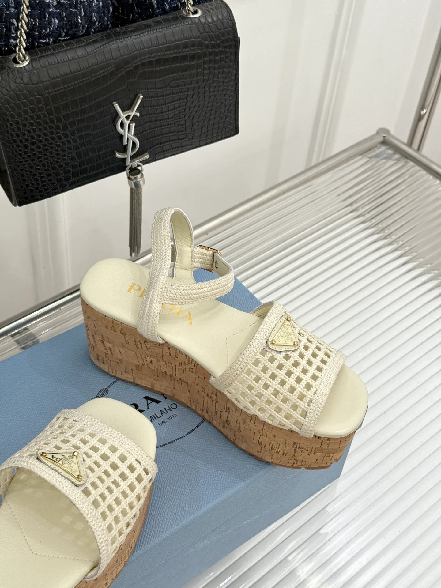 Босоножки Женские Prada 17896702