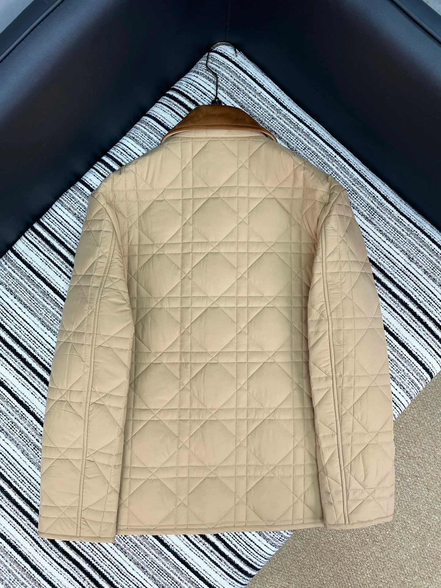 Куртки И Пуховики Женские Christian Dior 199129