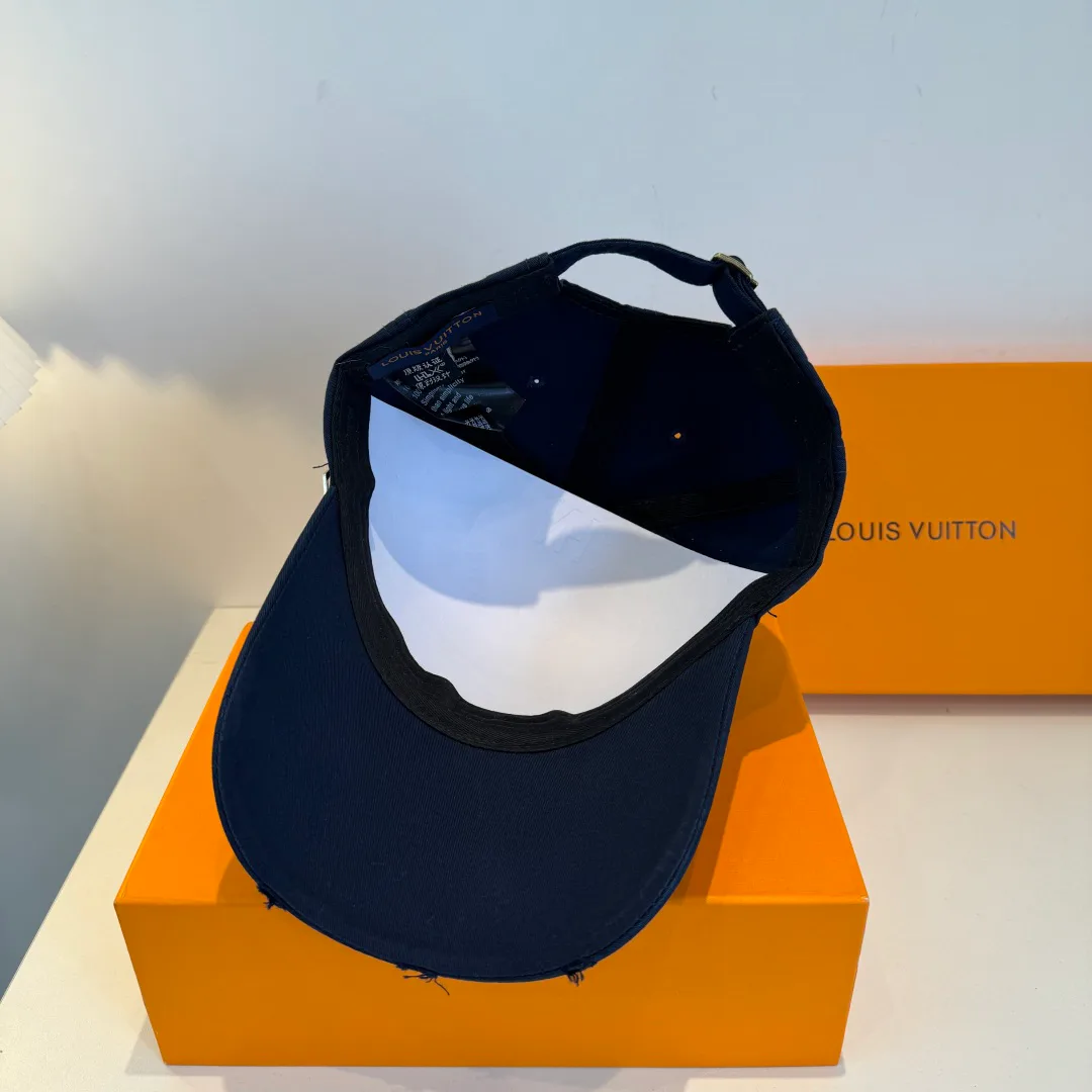 Головные Уборы Louis Vuitton 11469007