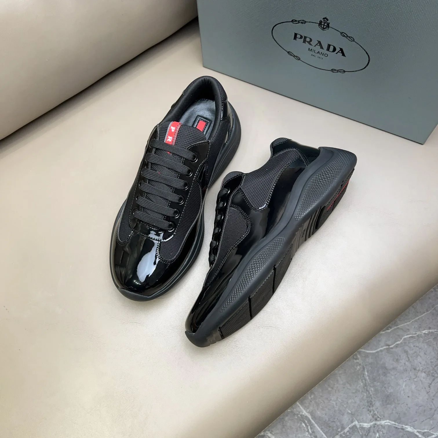 Кроссовки Мужские Prada 17636253